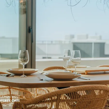 Costavale - Penthouse With Sea View And Pool, Higueron West *