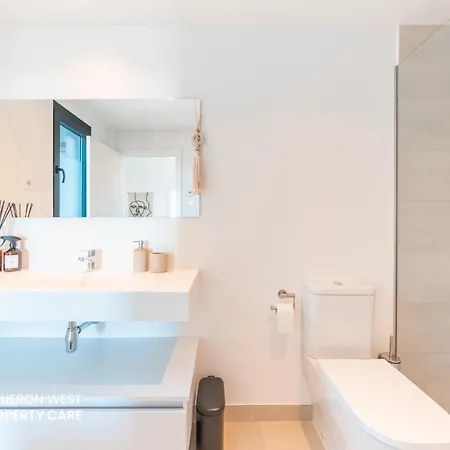 Costavale - Penthouse With Sea View And Pool, Higueron West Fuengirola