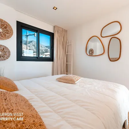 Costavale - Penthouse With Sea View And Pool, Higueron West * Fuengirola
