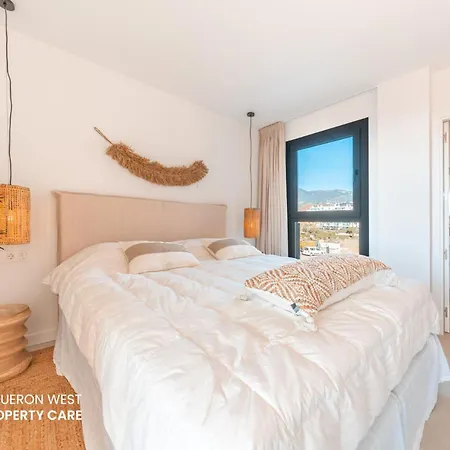 Costavale - Penthouse With Sea View And Pool, Higueron West